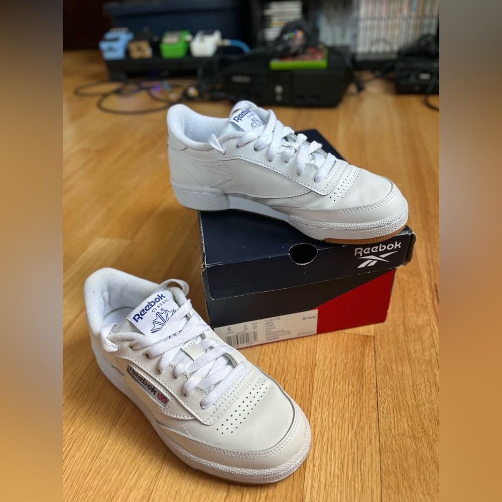 Reebok Club C 85 tennis shoes women size 6 men size 5